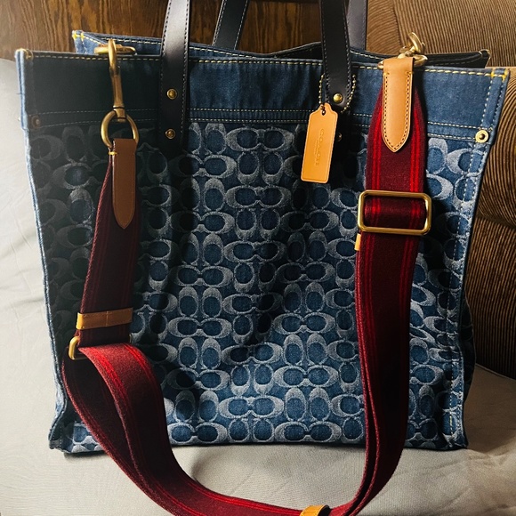 Coach Denim Field Tote 40 - Picture 1 of 3